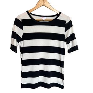 DONATED LuLaRoe Gigi Tee Black and White Striped Size Small